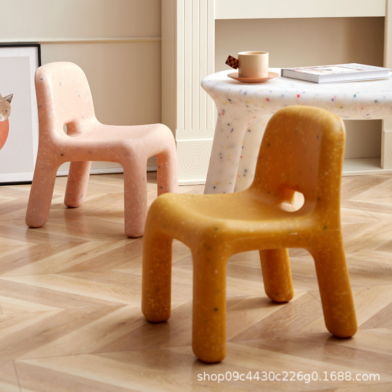 Chaise Enfant Écologique LazyC - Kids Outdoor Chair Plastic avis et prix