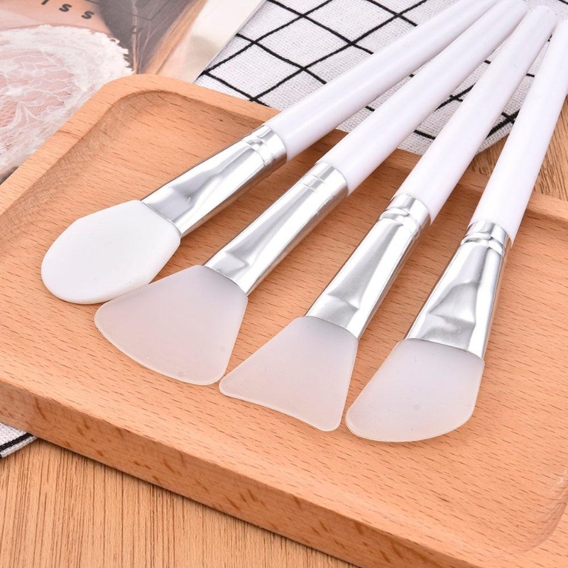 Brosse de maquillage blanche e - Muddy Puddle Suit avis et prix